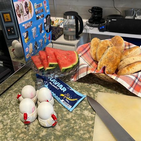 Marmorcafets B&B Kolmarden Bagian luar foto